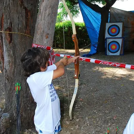 Camping & Estanyet Kamp alanı