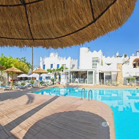 Camping & Estanyet Camping 2*