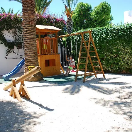 Camping & Estanyet Camping 2*