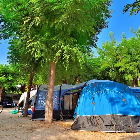 Camping & Estanyet Camping 2*