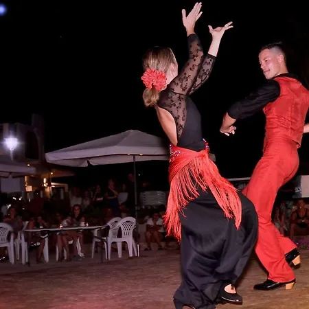 Camping & Estanyet 2* Les Cases d'Alcanar